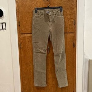 Patagonia 28 (size 6) straight leg corduroy beige pants!
